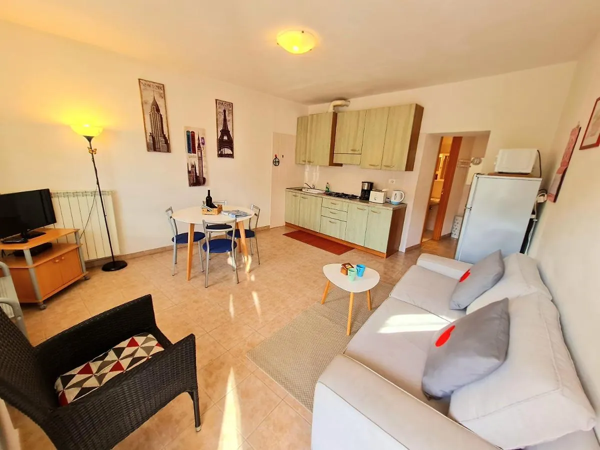 Residence Casa Silvana Tignale 0*,